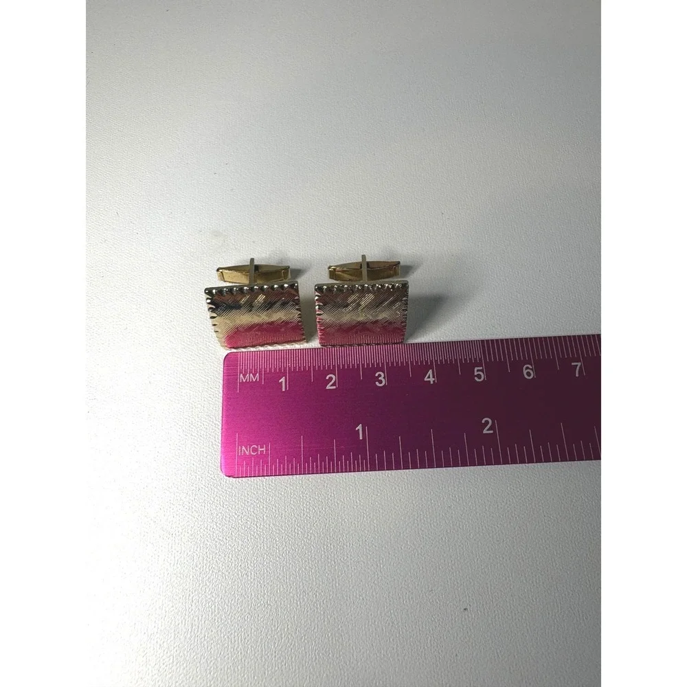 Vintage Gold Tone Square Textured Chevron Scalloped Edge Toggle Cufflinks Mens